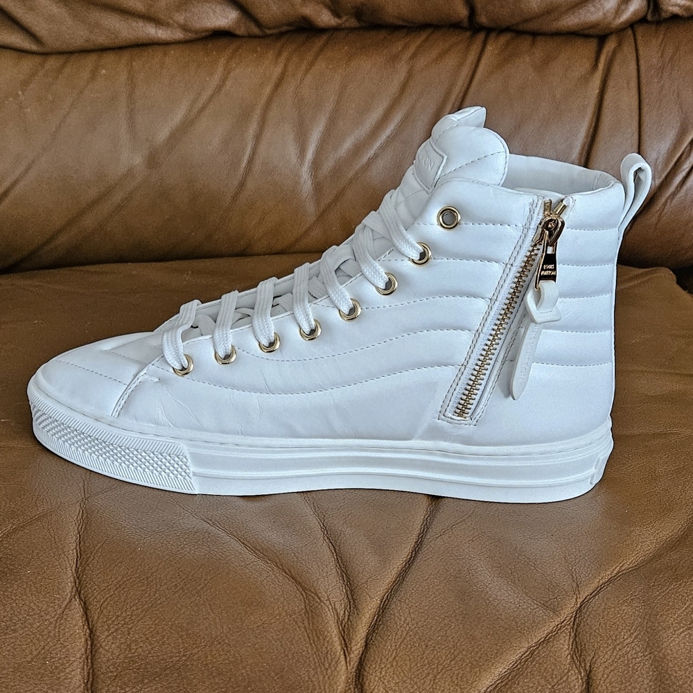 Women's Louis Vuitton White Leather Rainbow Logo Hightop Sneakers Size 6.5 US - Picture 10 of 16